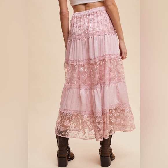 Floral Lace Embroidered Tiered Maxi Skirt - Listicle - Picture 4 of 5
